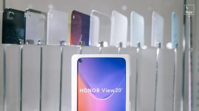 三星发布 Galaxy A8s:全球首款「钻孔屏」手机来了!