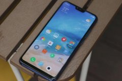 从1699元降至1549元，6GB+双面玻璃，雷军年底准备的大招