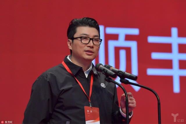 王卫也焦虑:市值蒸发1500亿,25岁的顺丰正被“挤出群聊”