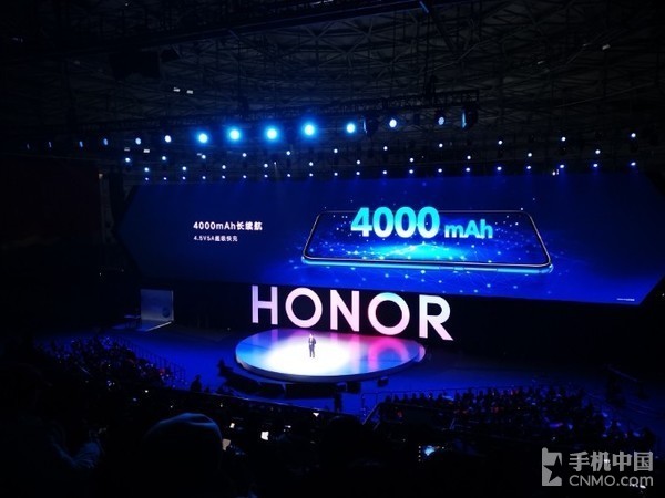 内置4000mAh电池