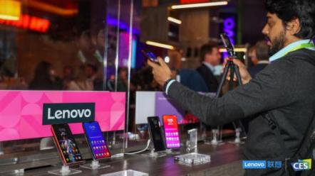 CES 2019最拥挤的展位:体验联想手机需提前排队