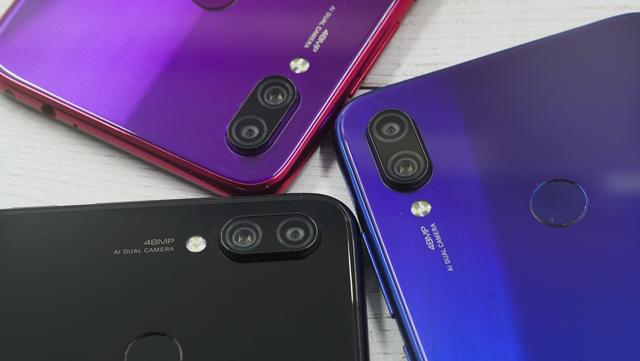 雷军怒晒小米9全息幻彩紫色真机图:看了会爱死它