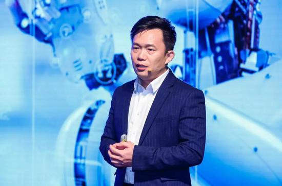 演讲嘉宾王继宏:《机器人:抢走饭碗,还是带来职业安全?》