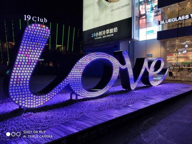 小米 9 评测:2999 元起售的小米旗舰,值不值得吗?