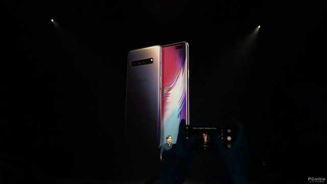 Galaxy S十周年,三星终于重拾十年前的勇气