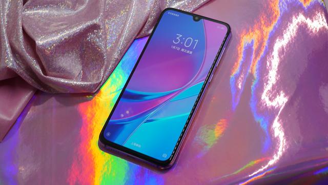 红米卢伟冰暗示明天将发布新机 Note7 Pro可能来了