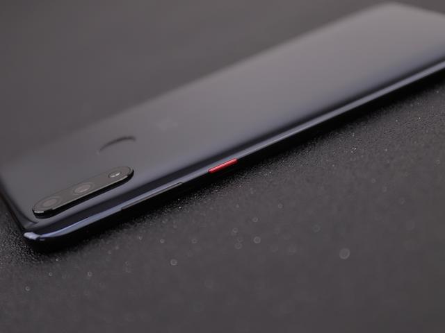 中兴Blade V10:Redmi之外的另一选择