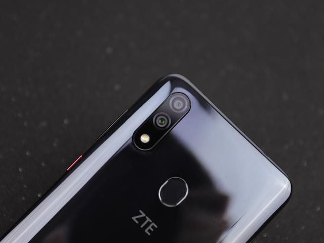 中兴Blade V10:Redmi之外的另一选择