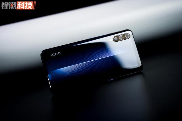 持续追加各版本库存,iQOO 明早十点全网开售