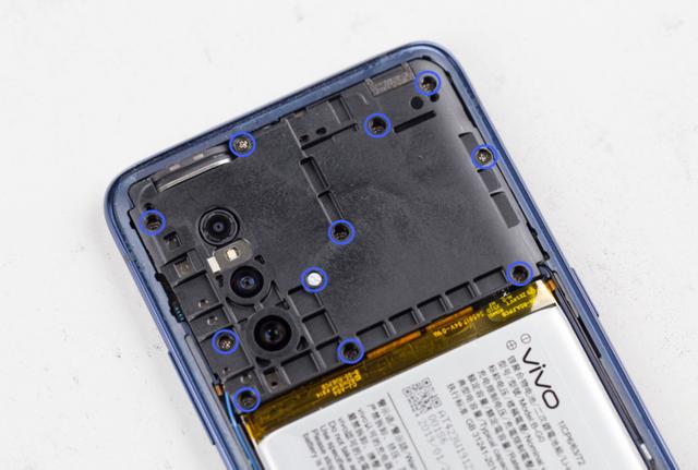 拆解见真章 :升降式结构的 vivo X27 内部做工如何?