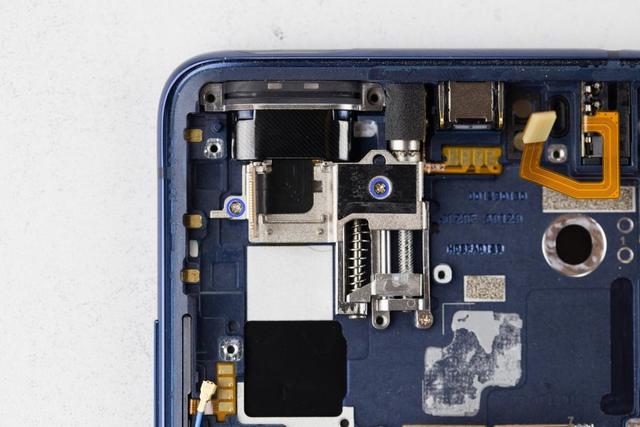 拆解见真章 :升降式结构的 vivo X27 内部做工如何?