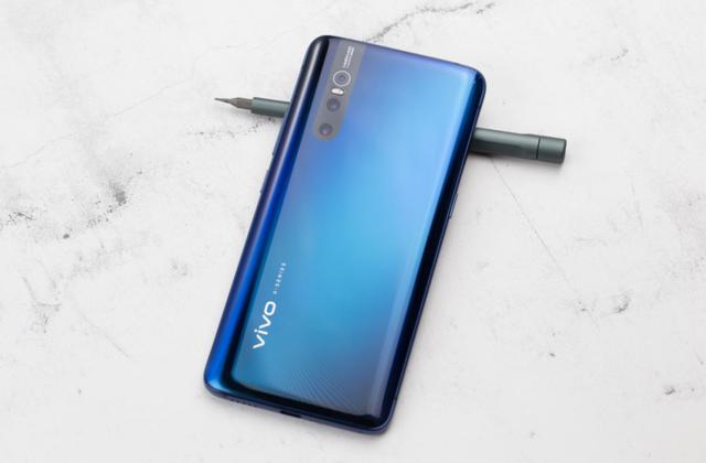 拆解见真章 :升降式结构的 vivo X27 内部做工如何?