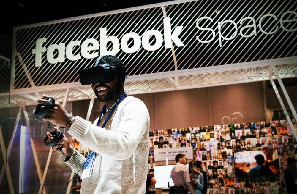 Facebook再次面临转型,这次它还会错过技术大潮吗?