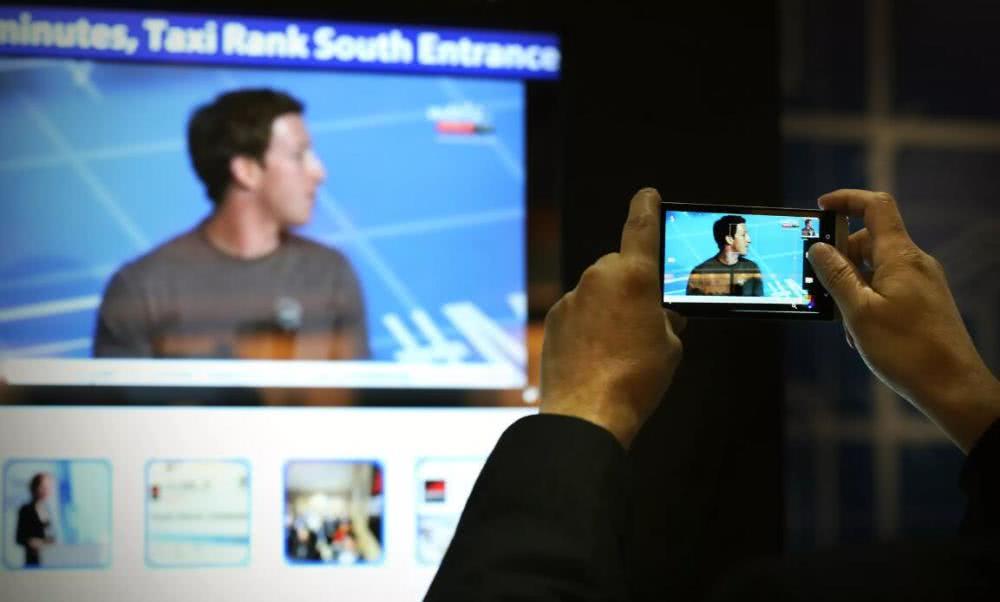 Facebook再次面临转型,这次它还会错过技术大潮吗?