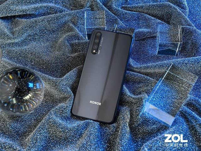 6月份手机销量排行榜:降价后的iPhone卖疯了