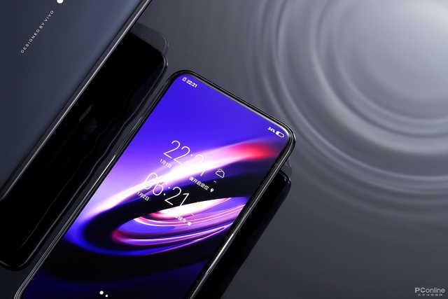 龙争虎斗的5G时代,谁能抢占手机更牛逼的技术?