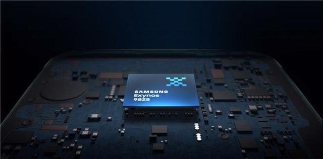 三星全球首发7nm EUV芯片:性能暴增30%,耗电减少50%