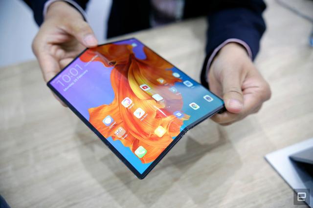 新闻汇:Note10+夺冠DxO榜 华为Mate30九月德国见