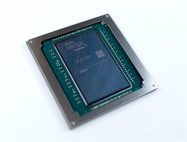 赛灵思发布世界最大FPGA芯片:350亿晶体管