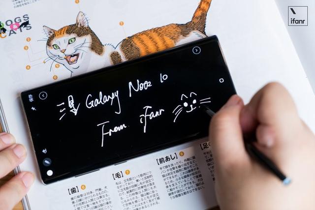 三星 Galaxy Note10 评测：全面屏手机从未如此惊艳