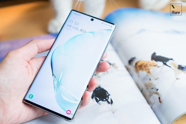 三星 Galaxy Note10 评测:全面屏手机从未如此惊艳