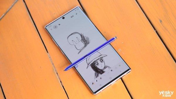 三星Note 10+的DeX模式体验：怼显示器怼电脑还能怼手机