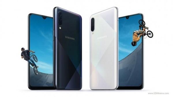 三星Galaxy A30s/A50s配置曝光:水滴全面屏+竖排三摄