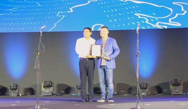 2019世界物联网博览会:华云数据荣获“三新”金奖