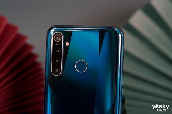 realme Q手机评测:性能强悍无惧挑战