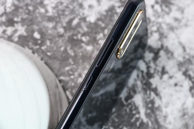 vivo Y7s推全新配色 琉璃黑10月1日开售