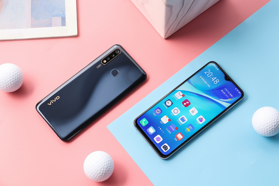 续航更持久才能畅玩游戏，vivo Z5i的快充有多强？