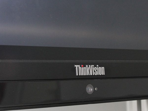 效率与美感的融合:ThinkVision智能会议大屏实测