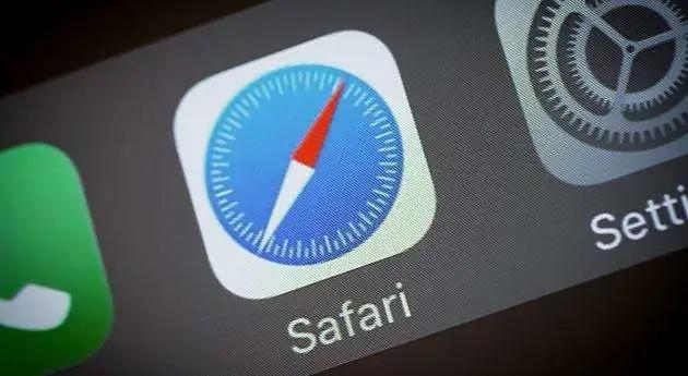 黑客发现 iPhone 相机漏洞 ,苹果奖励 53 万