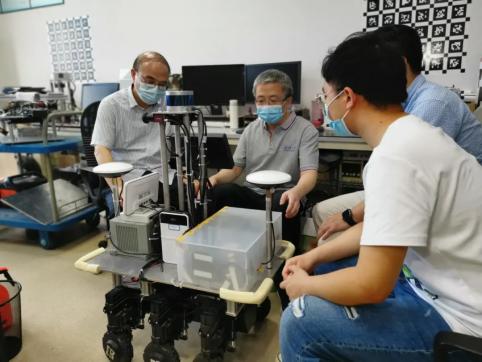 刘经南院士解读:“5G+北斗”可将生物智能赋给机器和环境